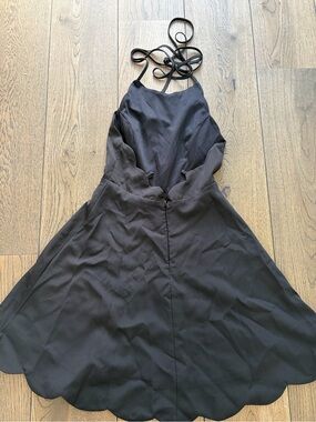 Lulu’s Women’s Scalloped-Hem Halter Dress in Black